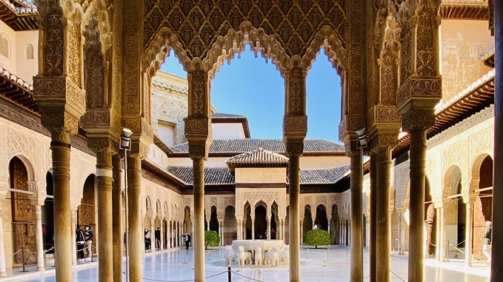 patioleonesGranada